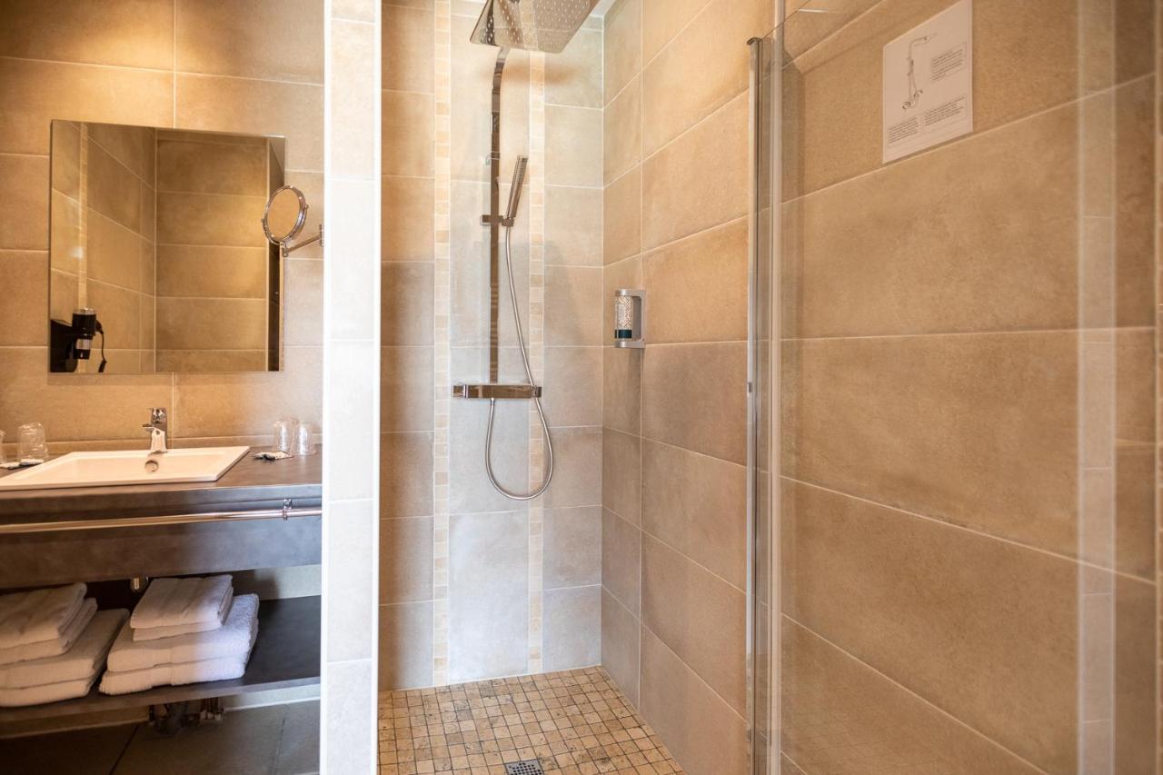 Hotel L'Oustal De Vezac Zewnętrze zdjęcie